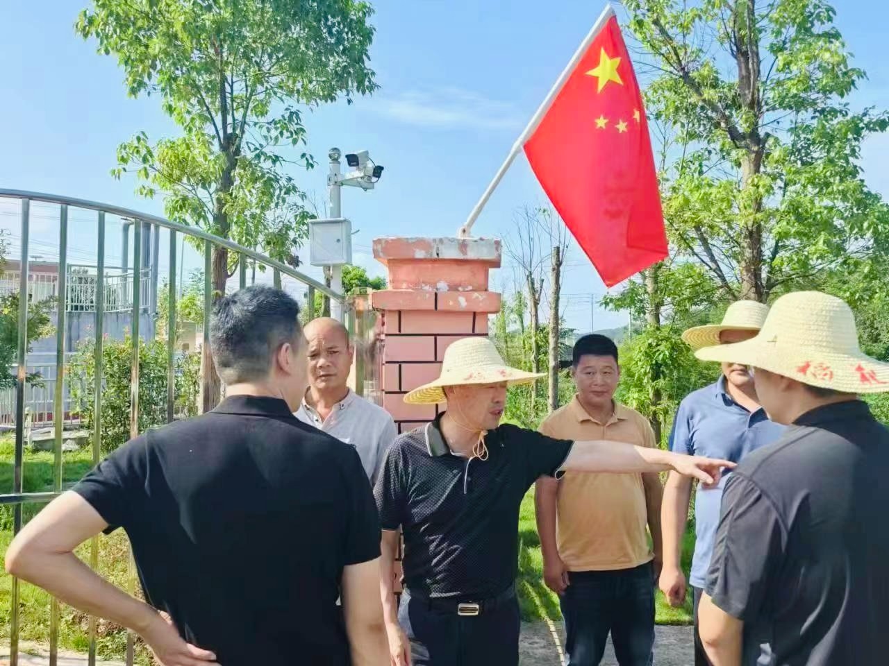 贛州市政府副市長(zhǎng)、區(qū)委書(shū)記連天浪一行蒞臨我司污水處理廠指導(dǎo)